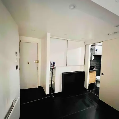 Apartament St Michel Paryż