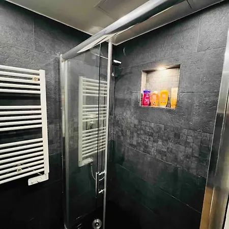 St Michel Studio Paris